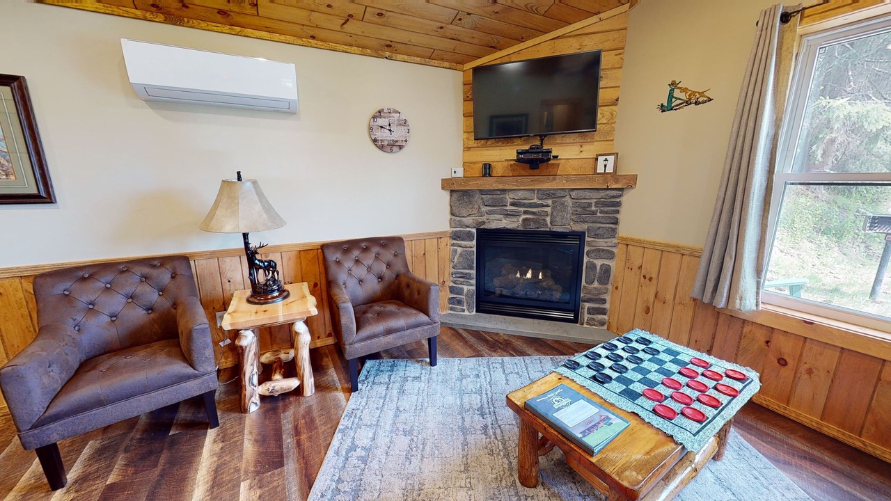 Photo of Livingroom in Gaines