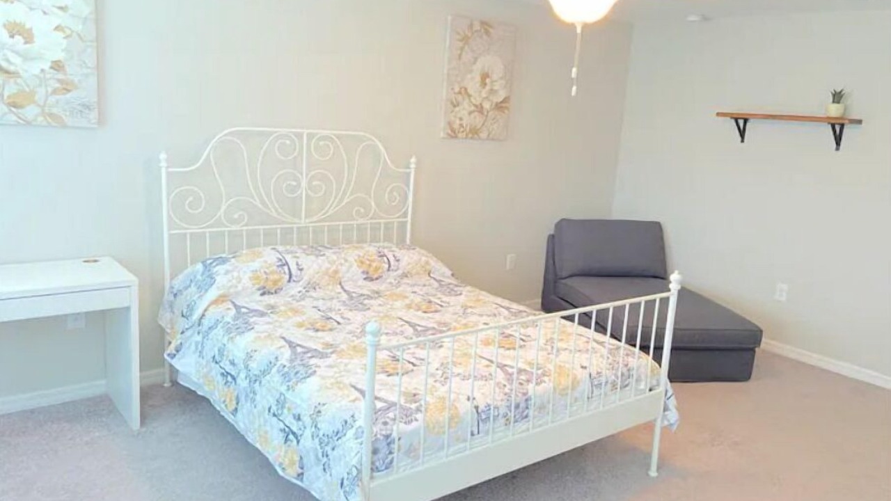 Photo of Bedroom in Riverview