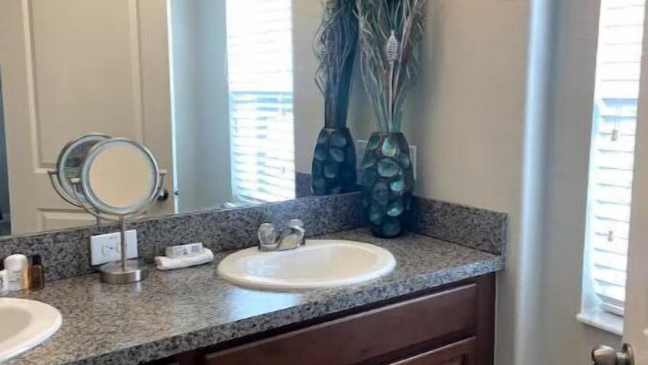 Photo of Bathroom in Riverview