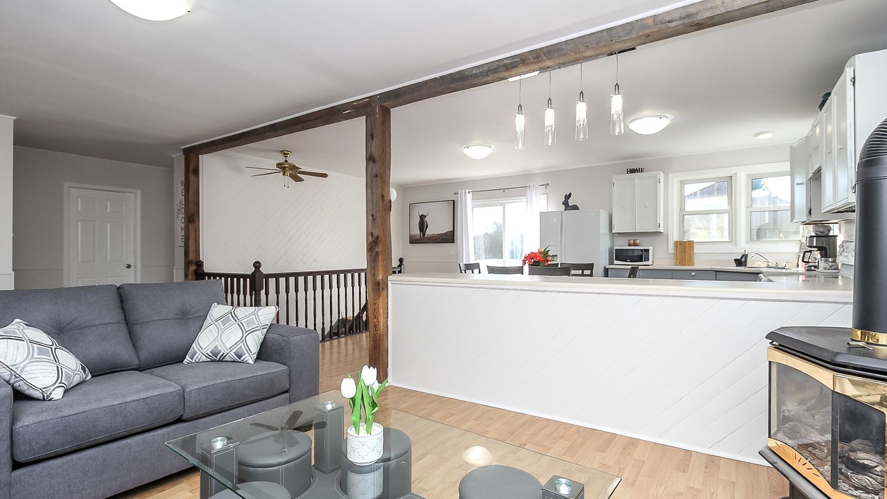Photo of Livingroom in Oro-Medonte