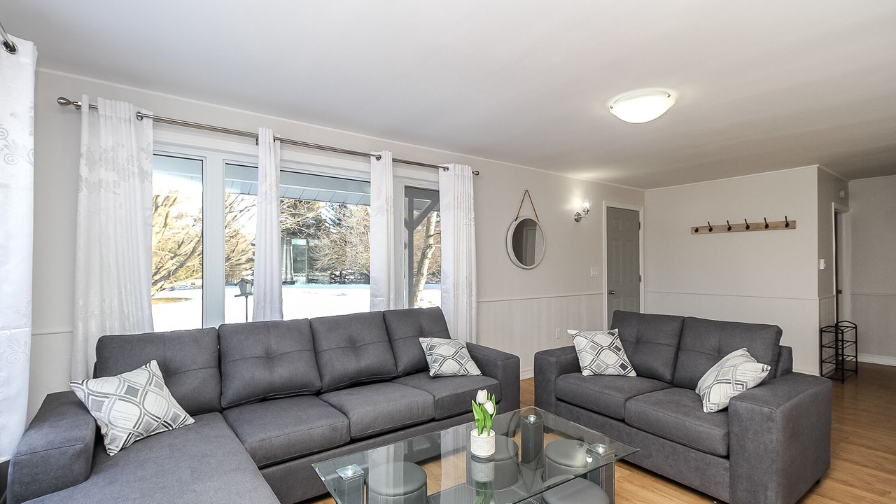 Photo of Livingroom in Oro-Medonte