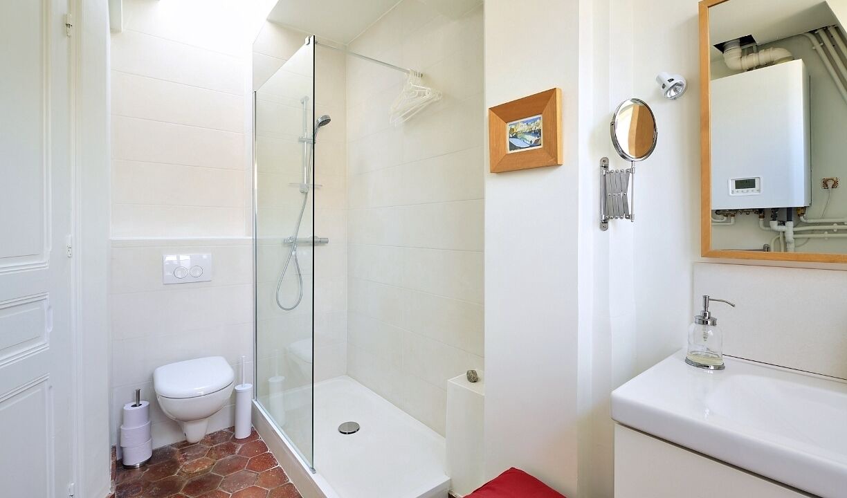Photo of Bathroom in Grenelle