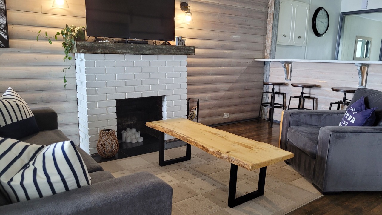 Photo of Livingroom in North Bay