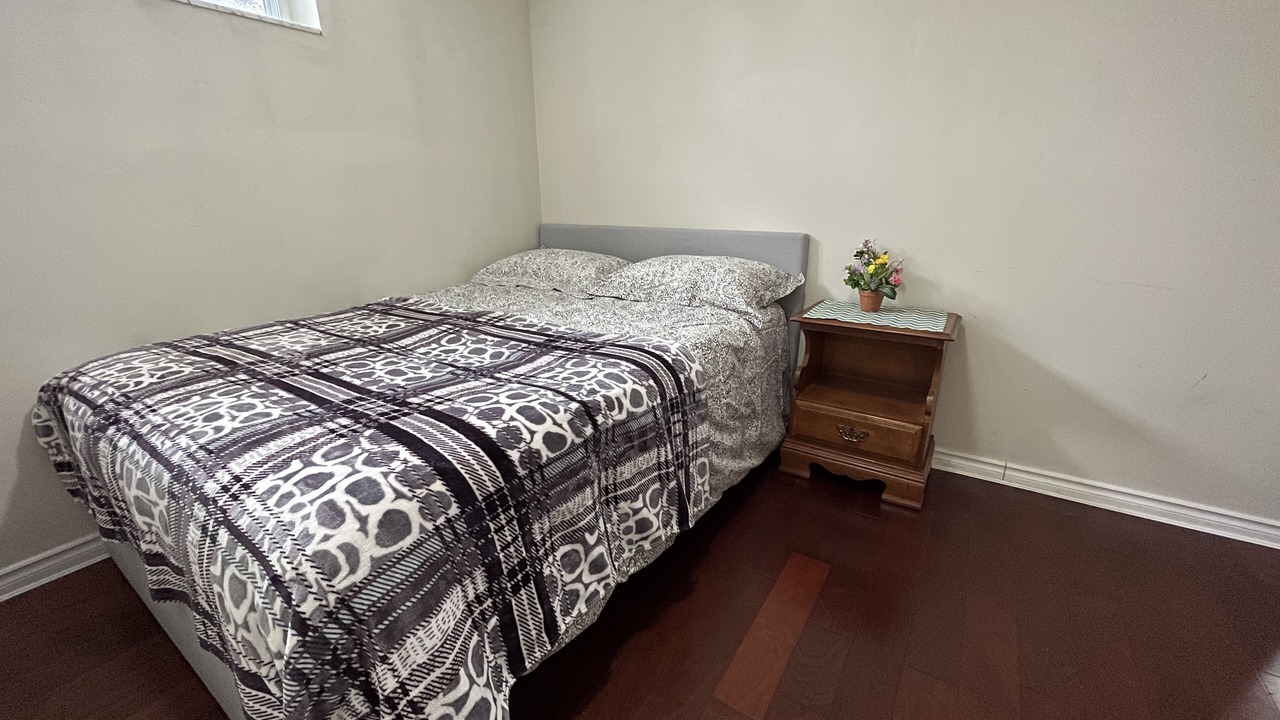 Photo of Bedroom in Richmond Hill