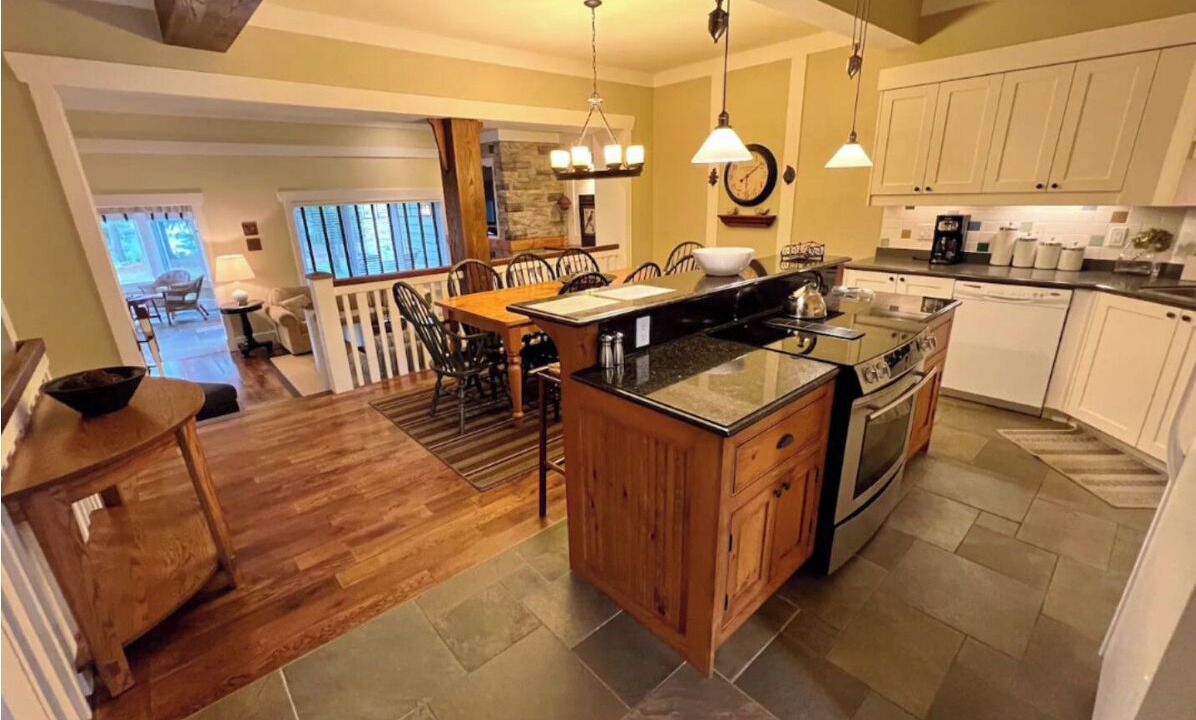 Photo of Kitchen in Baysville