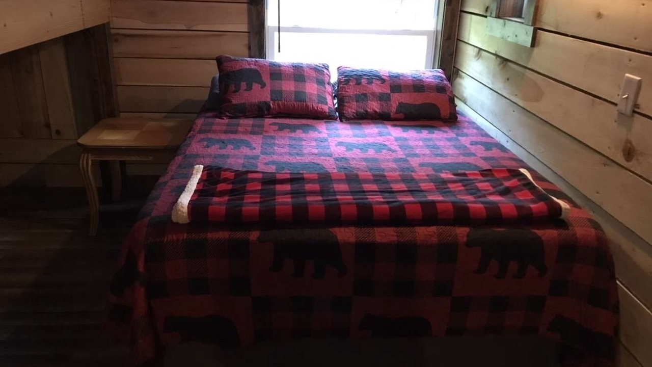 Photo of Bedroom in Allegheny Mountains
