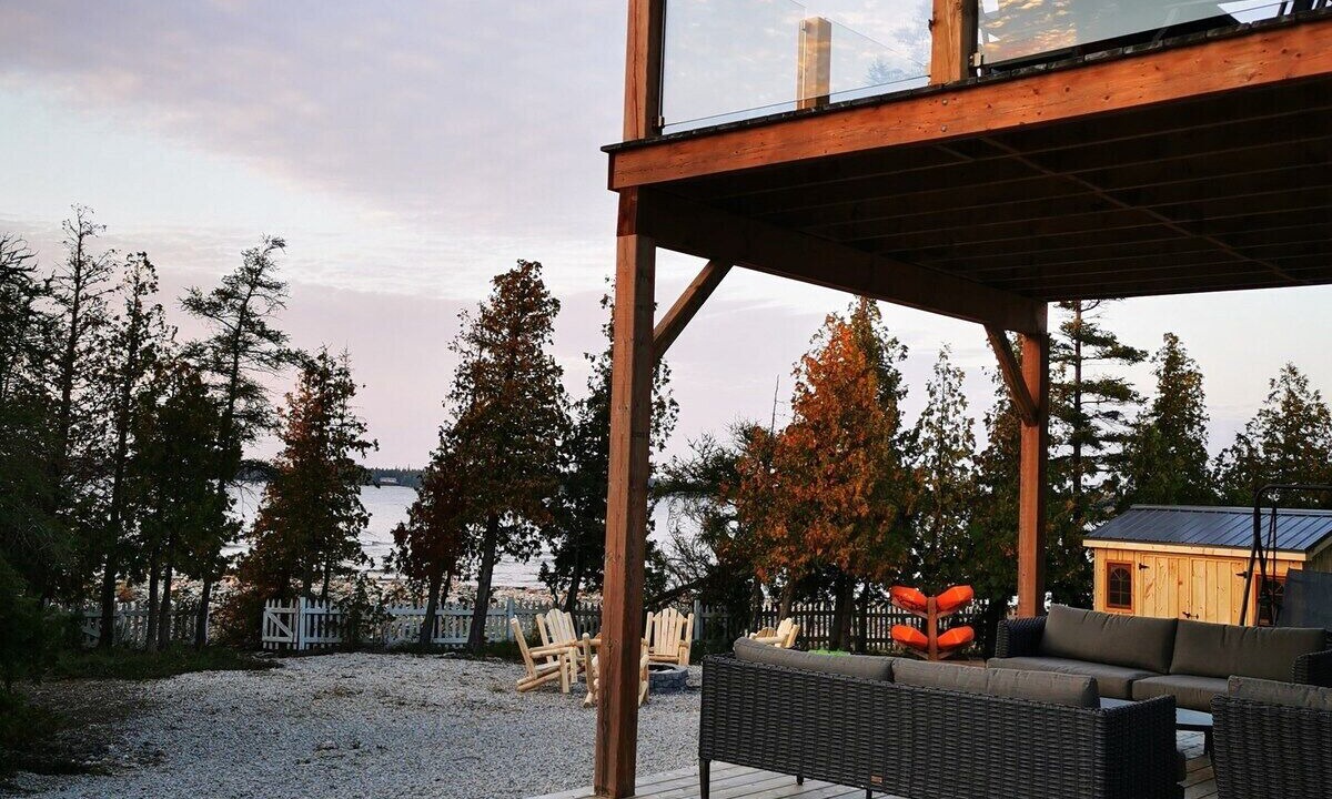 Photo of Patio Balcony in Northern Bruce Peninsula