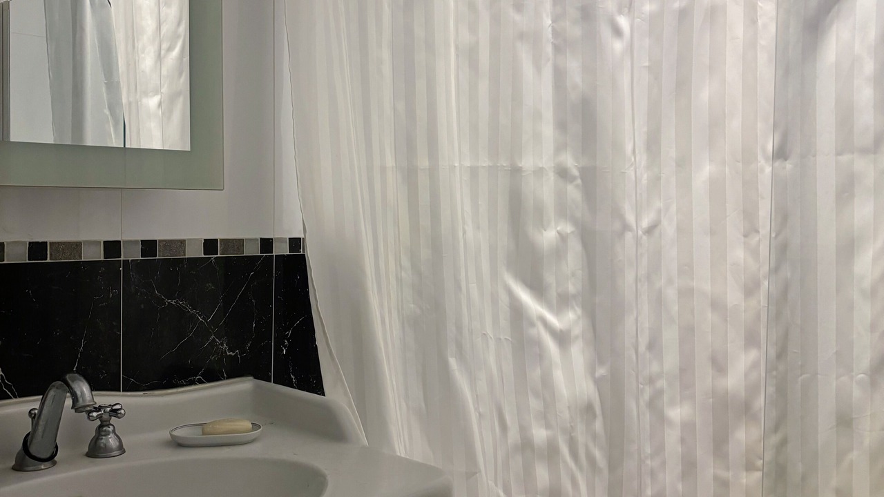 Photo of Bathroom in Quartier du Mail