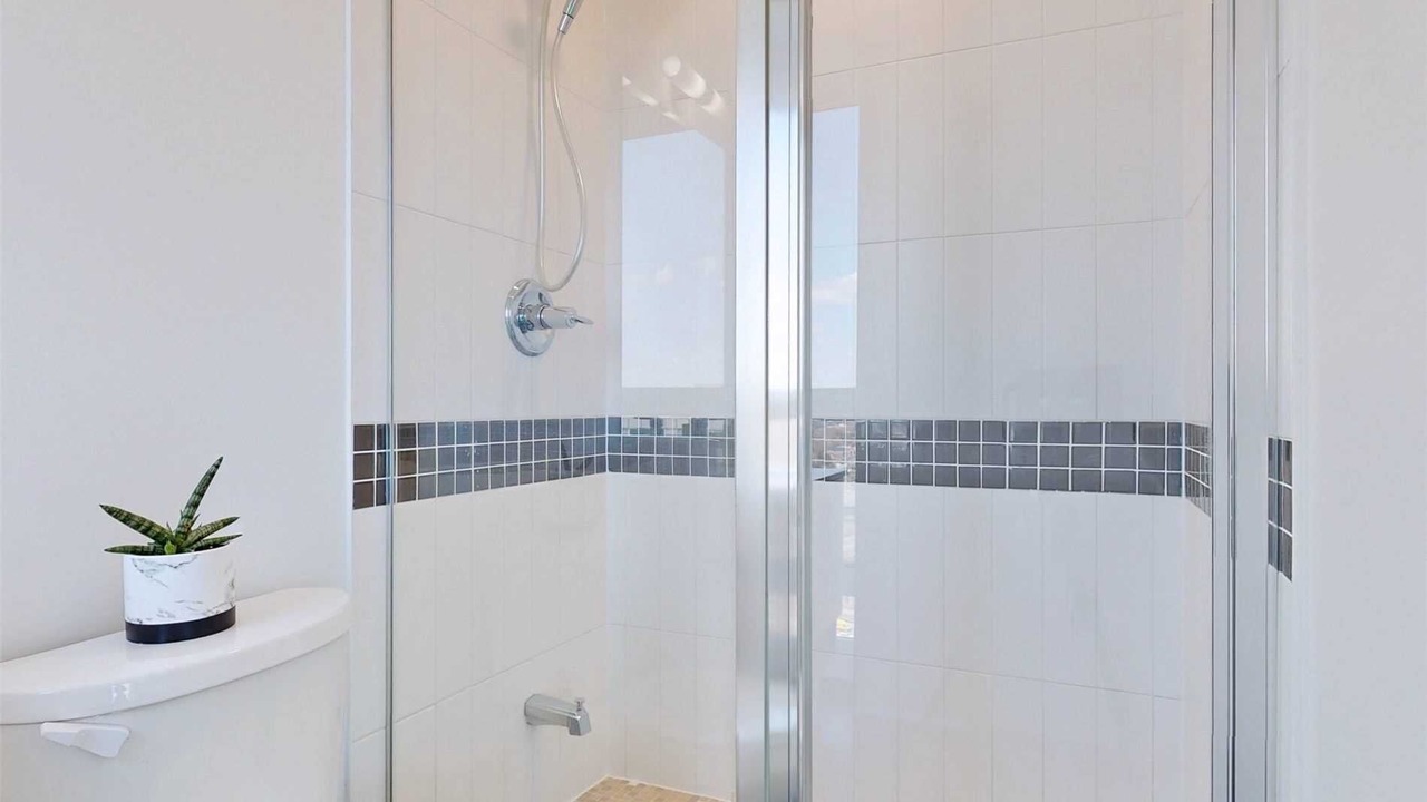 Photo of Bathroom in Humber Bay
