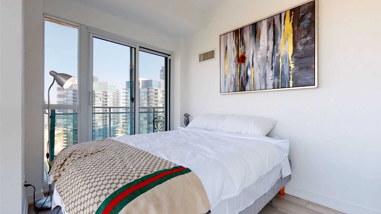 Photo of Bedroom in Humber Bay