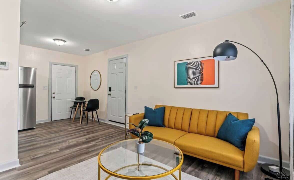 Photo of Livingroom in South Riverside