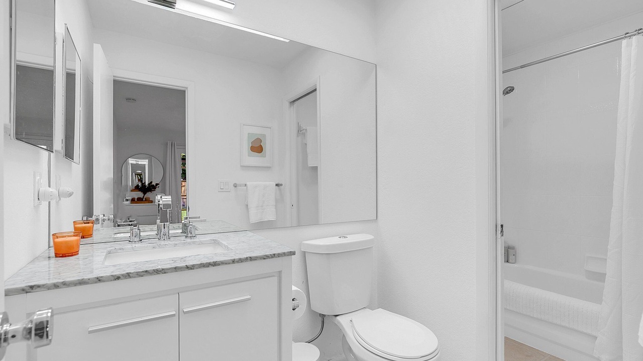 Photo of Bathroom in Fairvilla