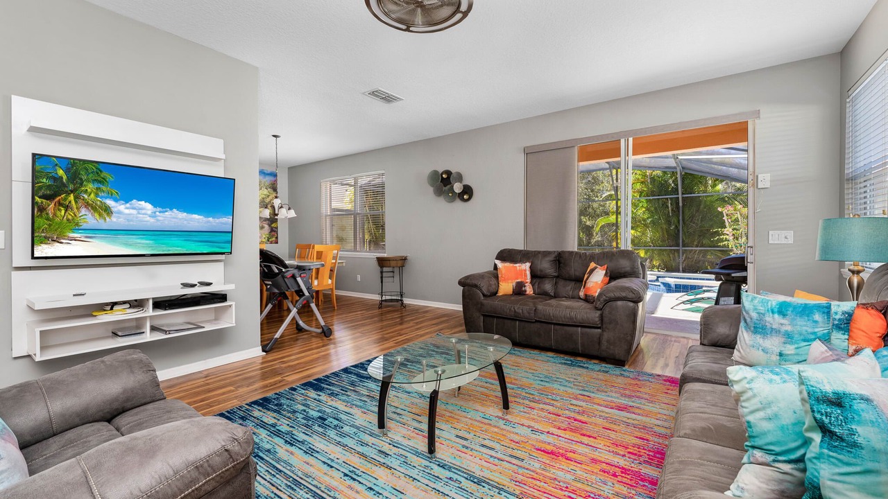 Photo of Livingroom in Sandy Ridge
