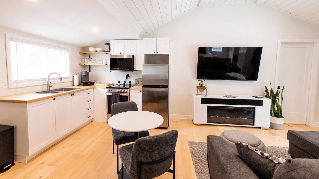 Photo of Kitchen in Mono