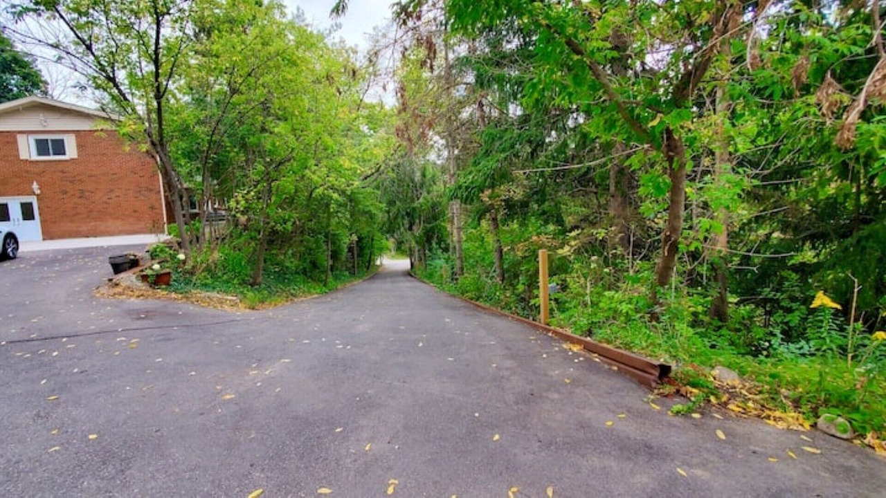 Photo of Outdoor in Brampton
