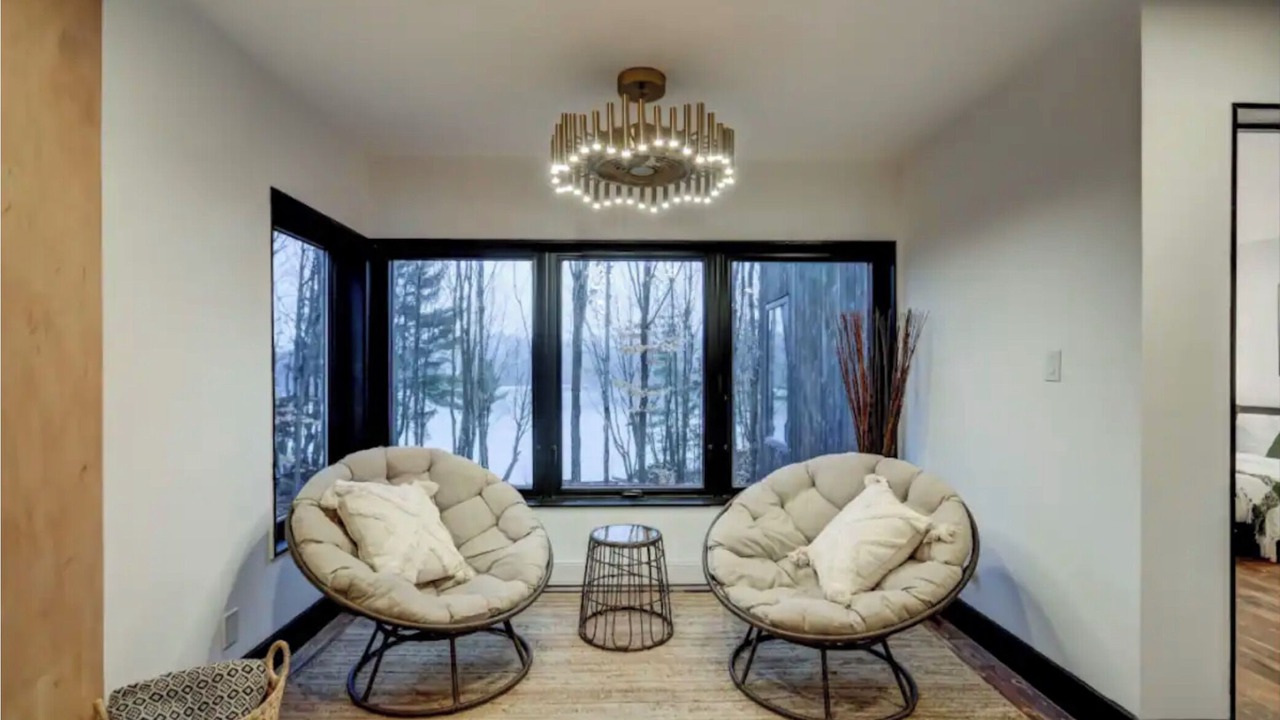 Photo of Livingroom in Baysville