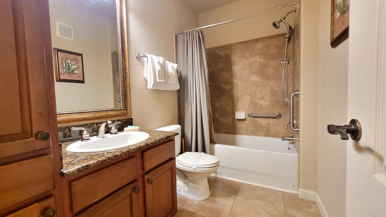 Photo of Bathroom in Regal Palms