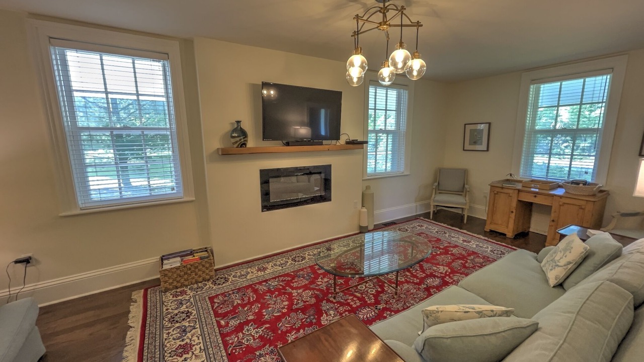 Photo of Livingroom in Drummond-North Elmsley