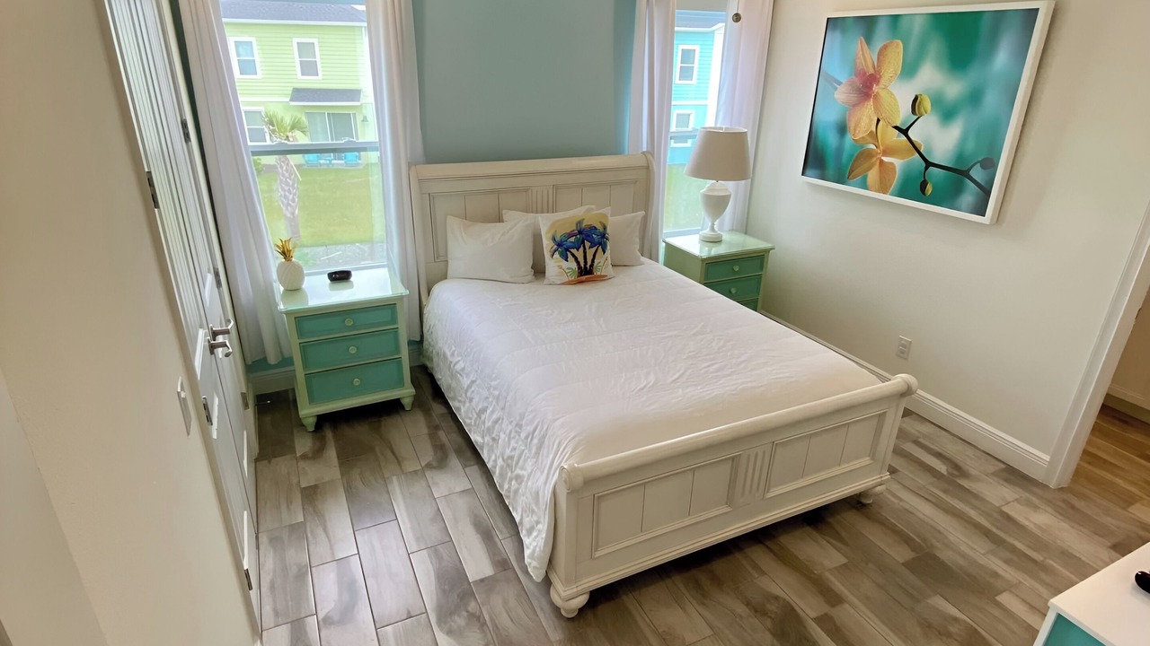 Photo of Bedroom in Bay Lake