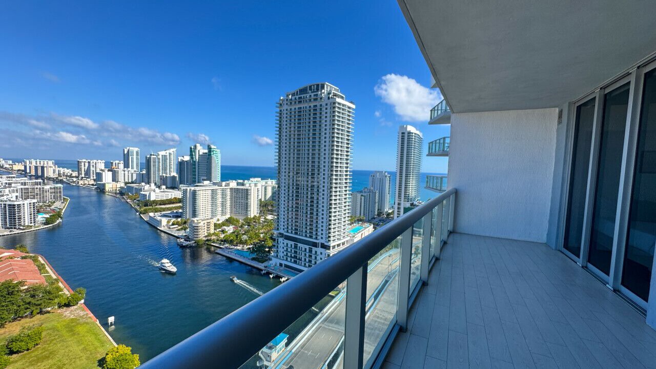 Photo of Patio Balcony in Hallandale Beach