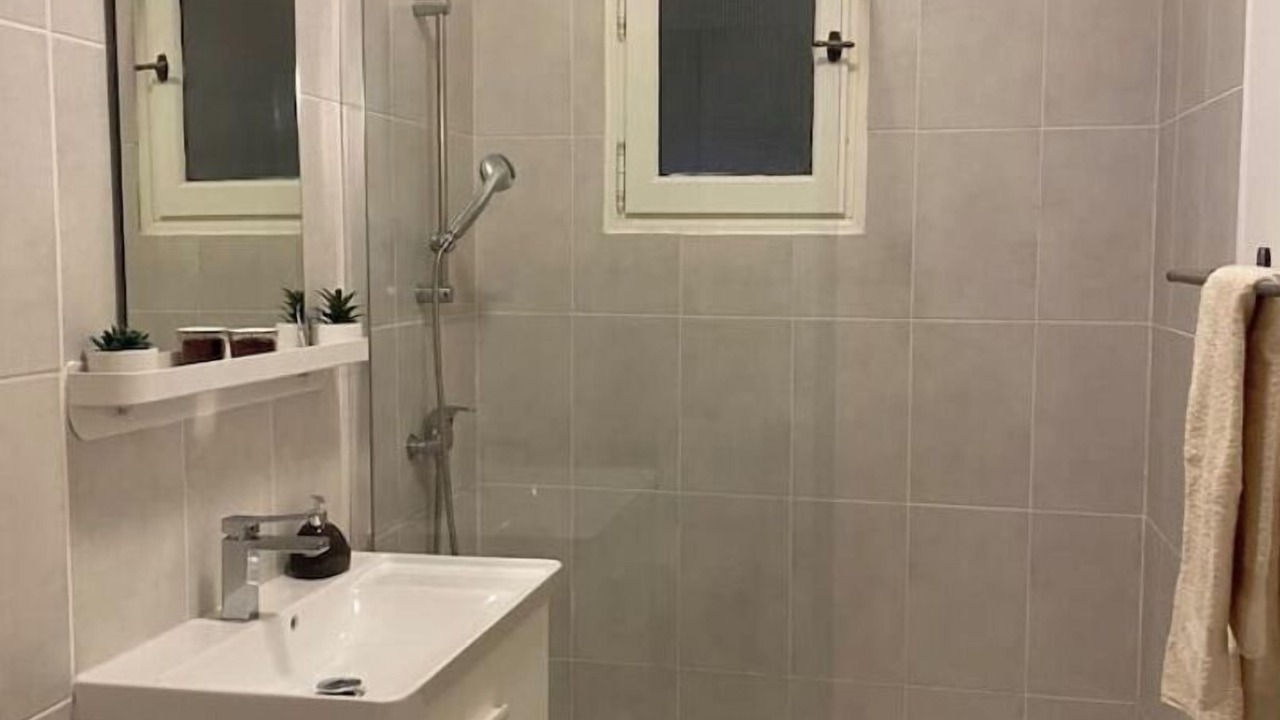 Photo of Bathroom in Plateau - Mont-Valerien