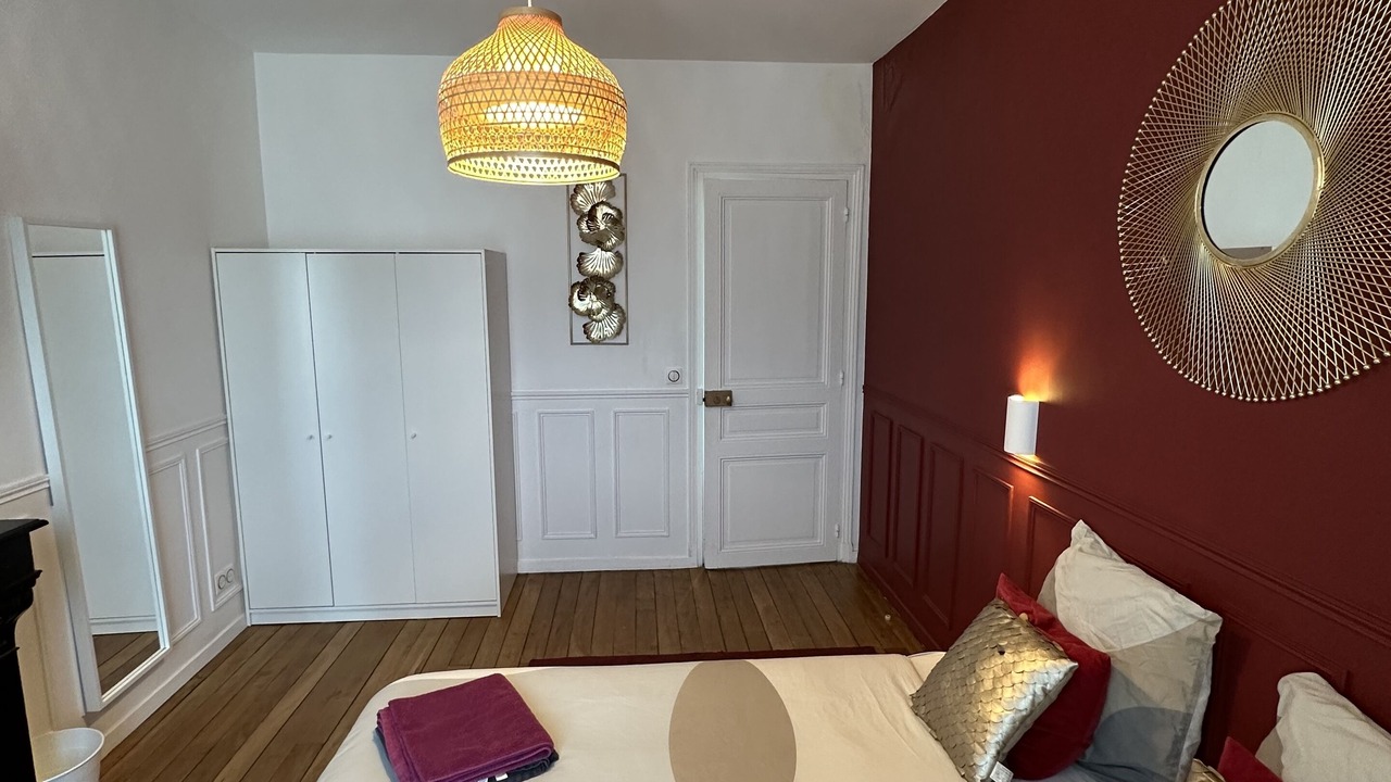 Photo of Bedroom in Villeneuve-Saint-Georges