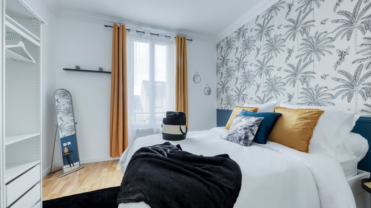 Photo of Bedroom in La Courneuve