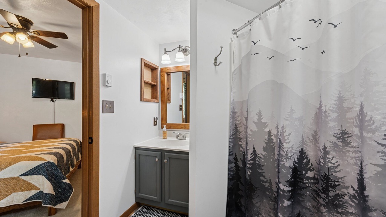 Photo of Bedroom in Hidden Valley
