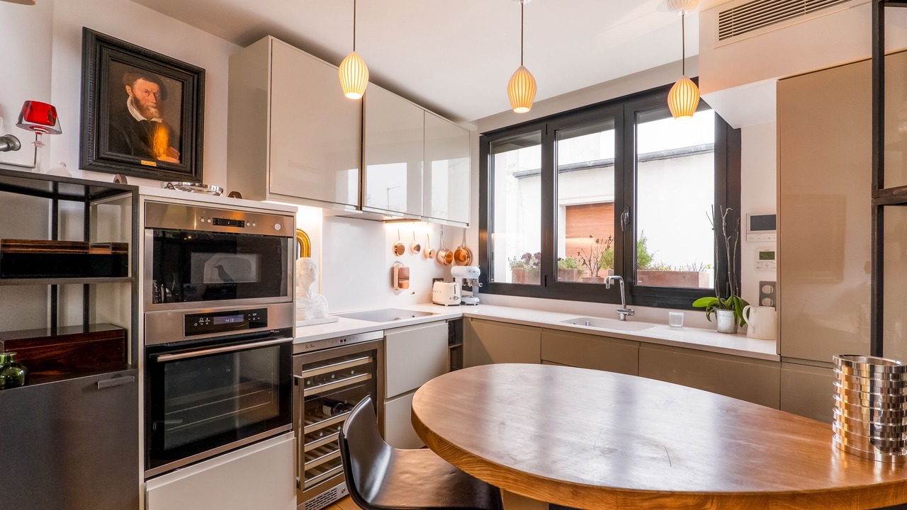 Photo of Kitchen in Combat