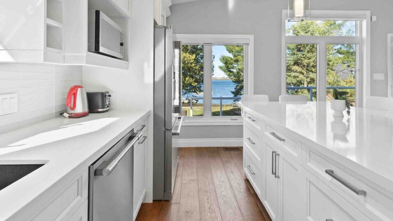 Photo of Kitchen in Port McNicoll
