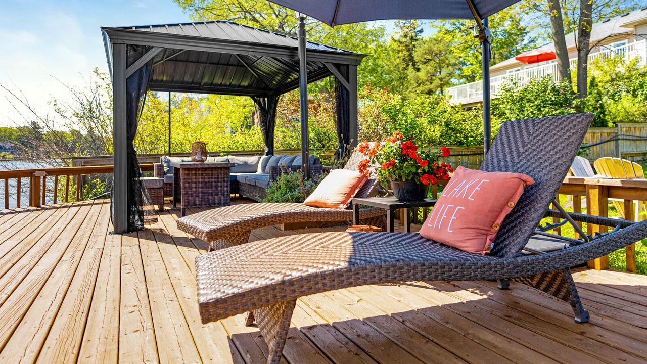 Photo of Patio Balcony in Wasaga Beach