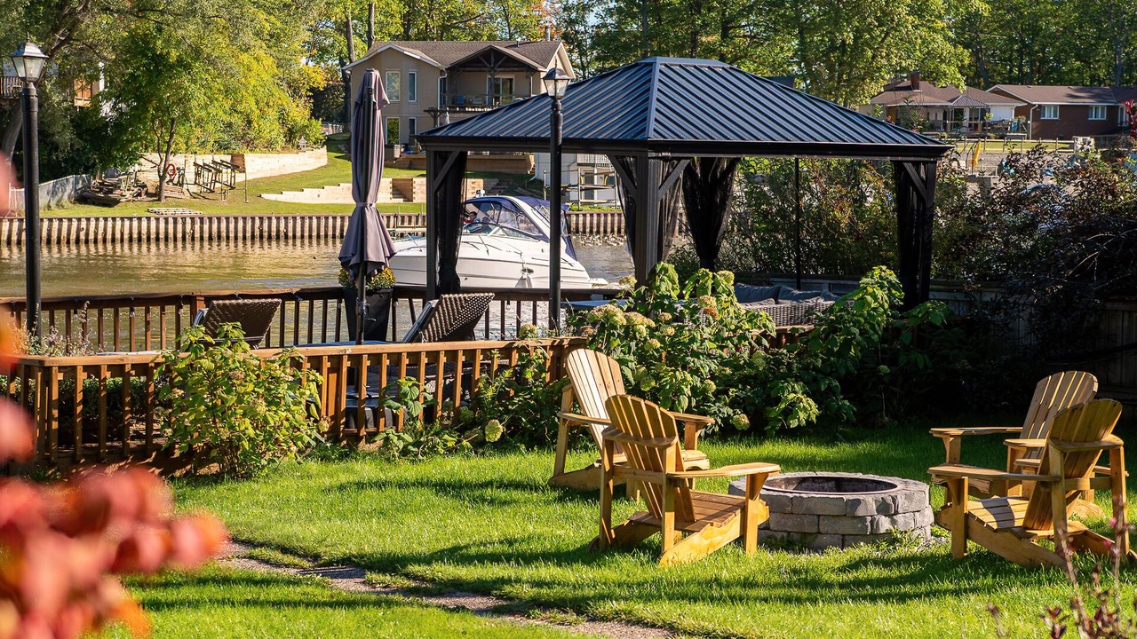 Photo of Patio Balcony in Wasaga Beach