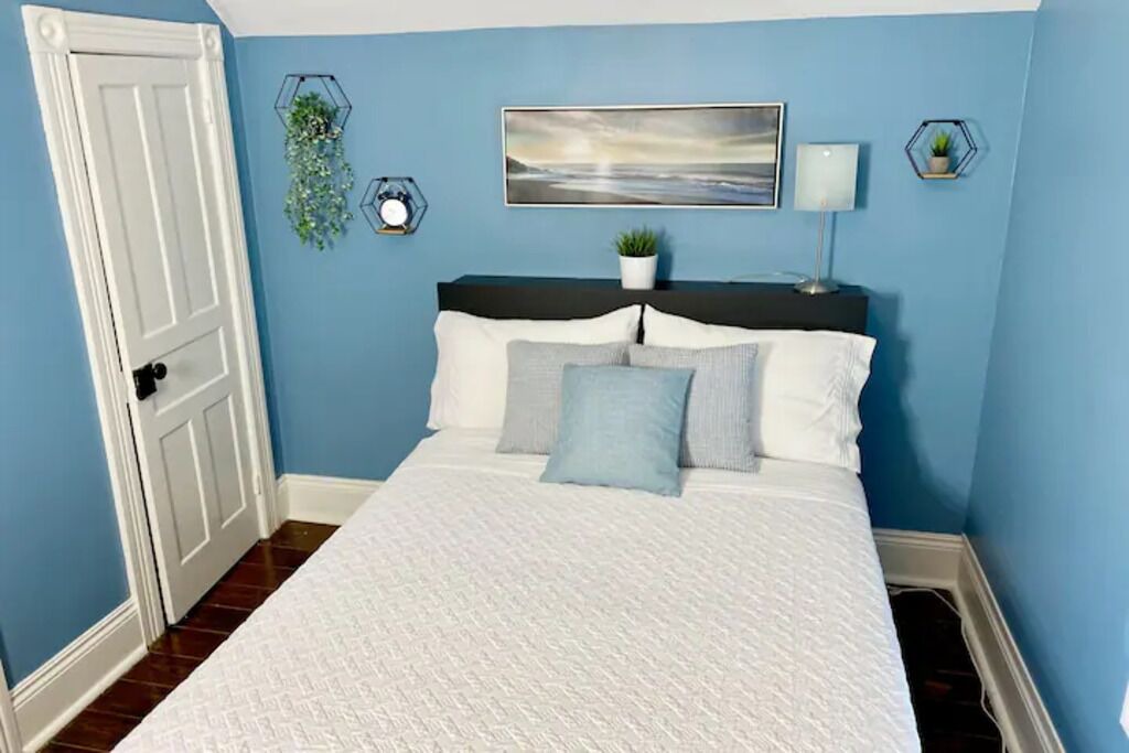 Photo of Bedroom in Midland