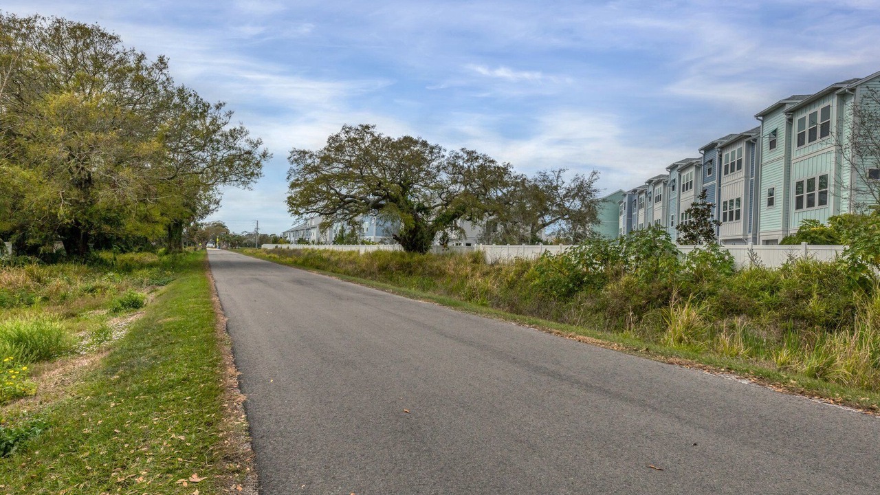 Photo of Others in Alta Vista