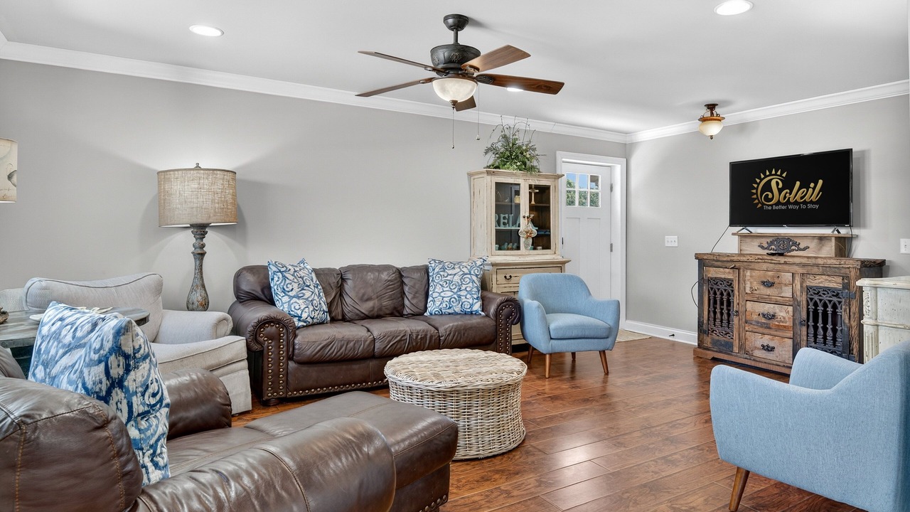 Photo of Livingroom in Laguna Beach Estates