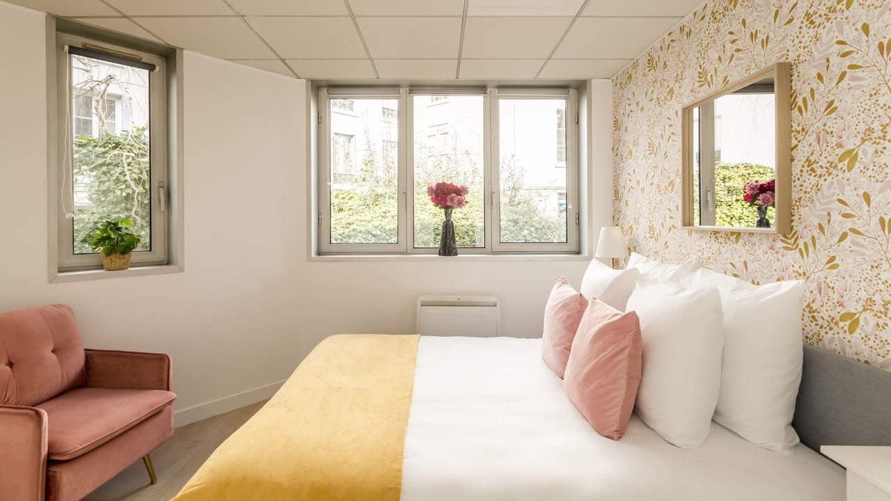 Photo of Bedroom in Grenelle