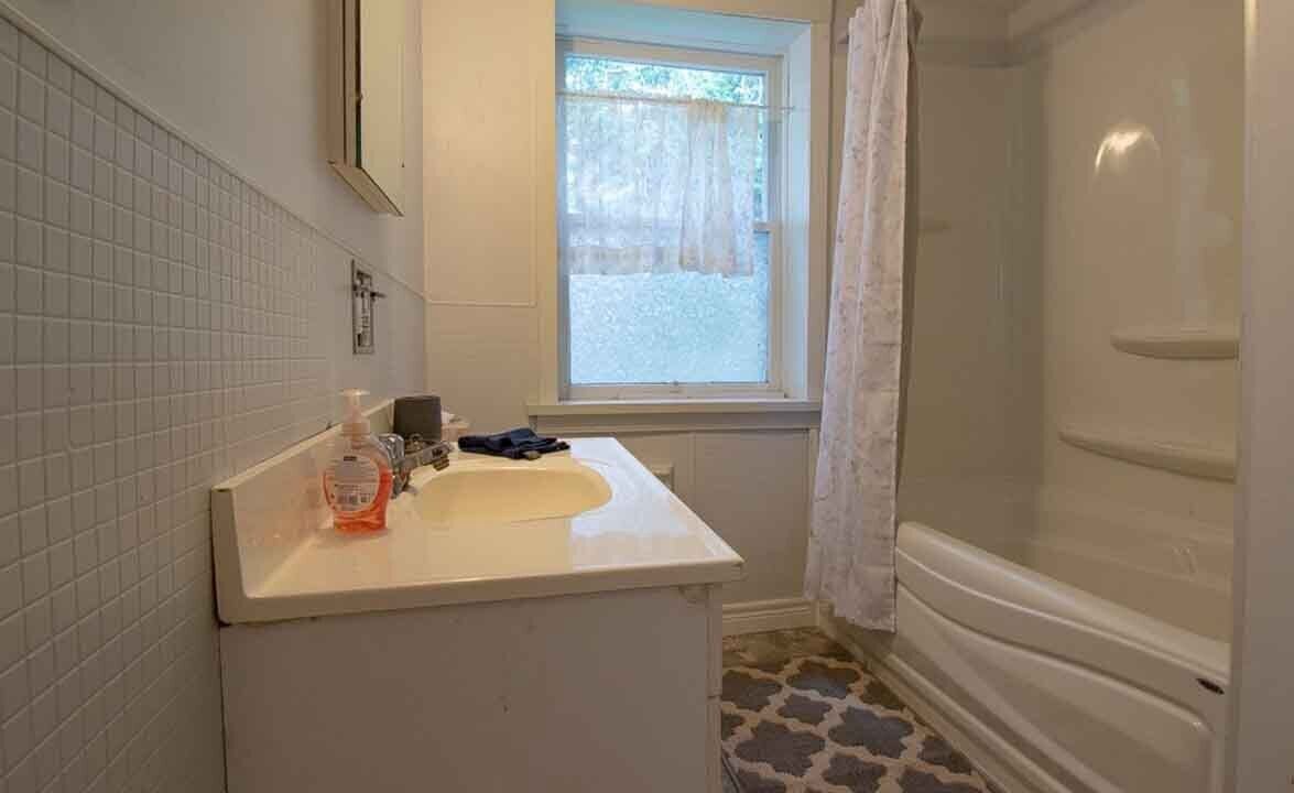 Photo of Bathroom in Chesley