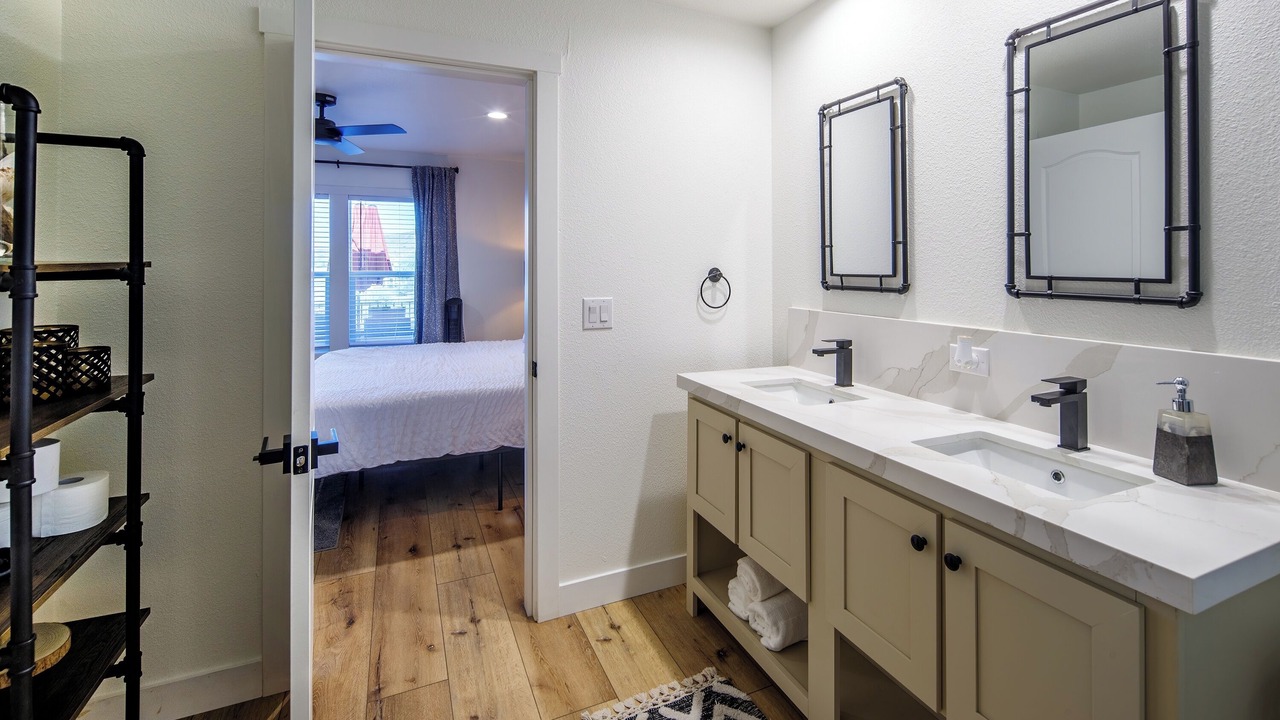 Photo of Bathroom in Parker Strip
