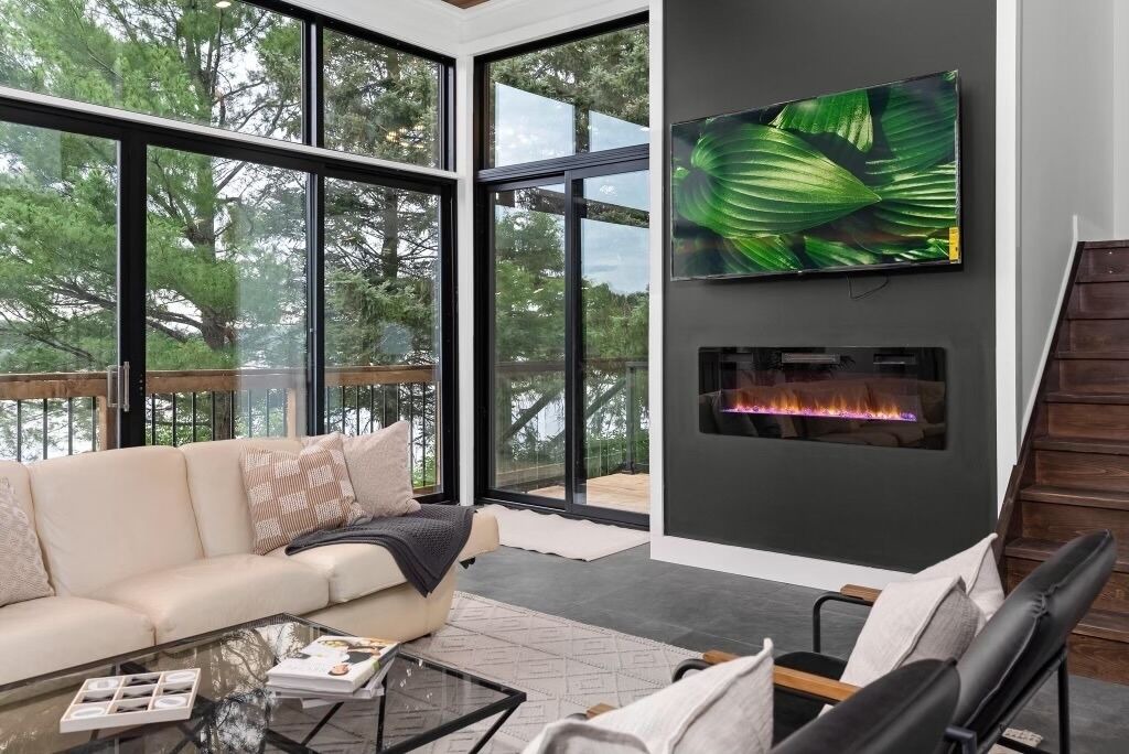 Photo of Livingroom in South River