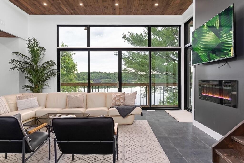 Photo of Livingroom in South River
