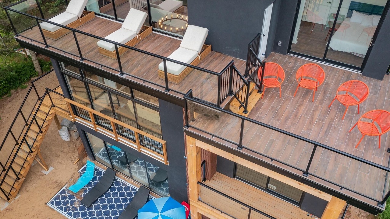 Photo of Patio Balcony in South River