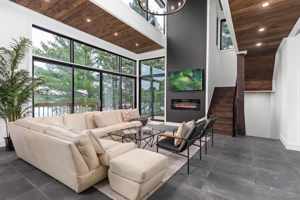 Photo of Livingroom in South River