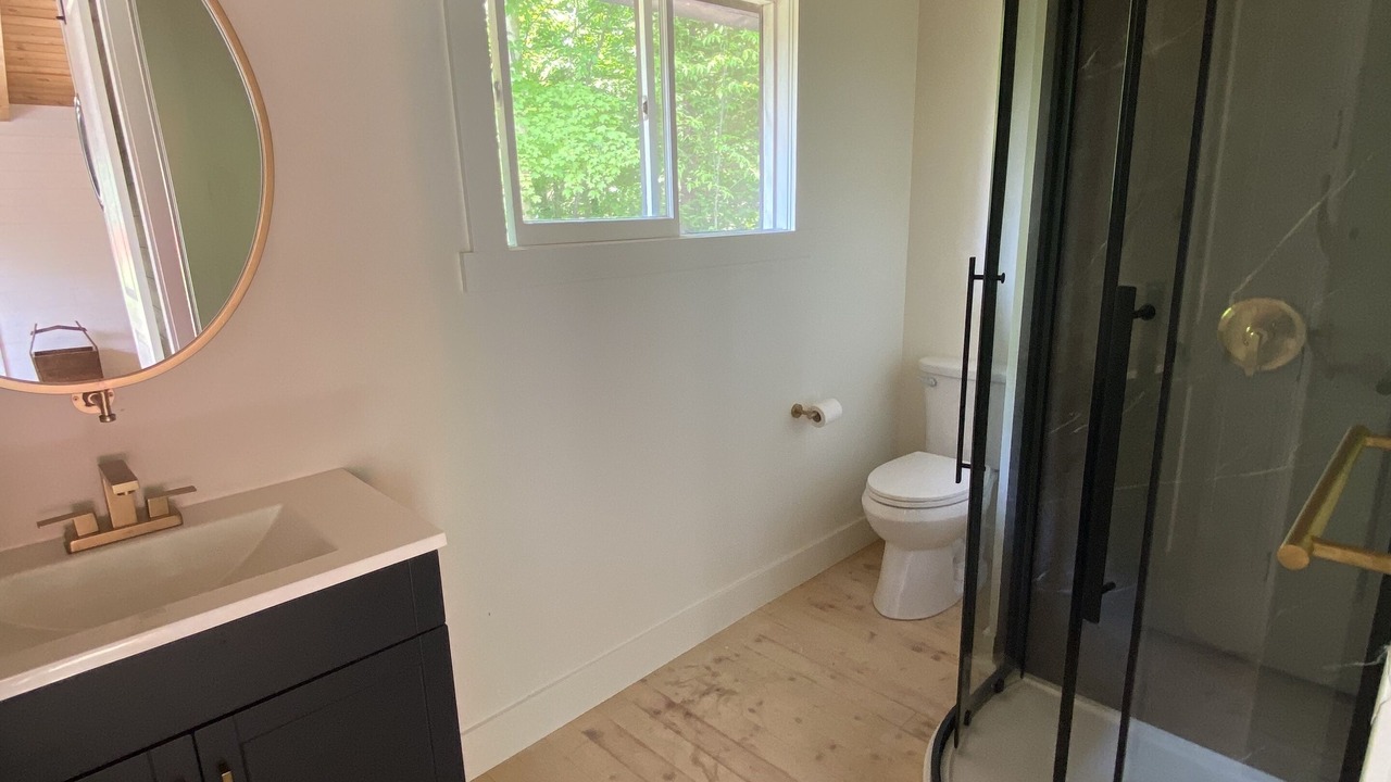 Photo of Bathroom in Frontenac