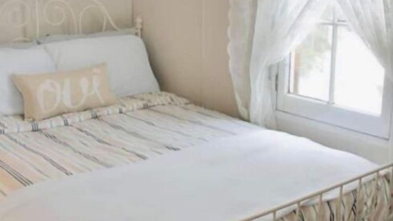 Photo of Bedroom in Joly