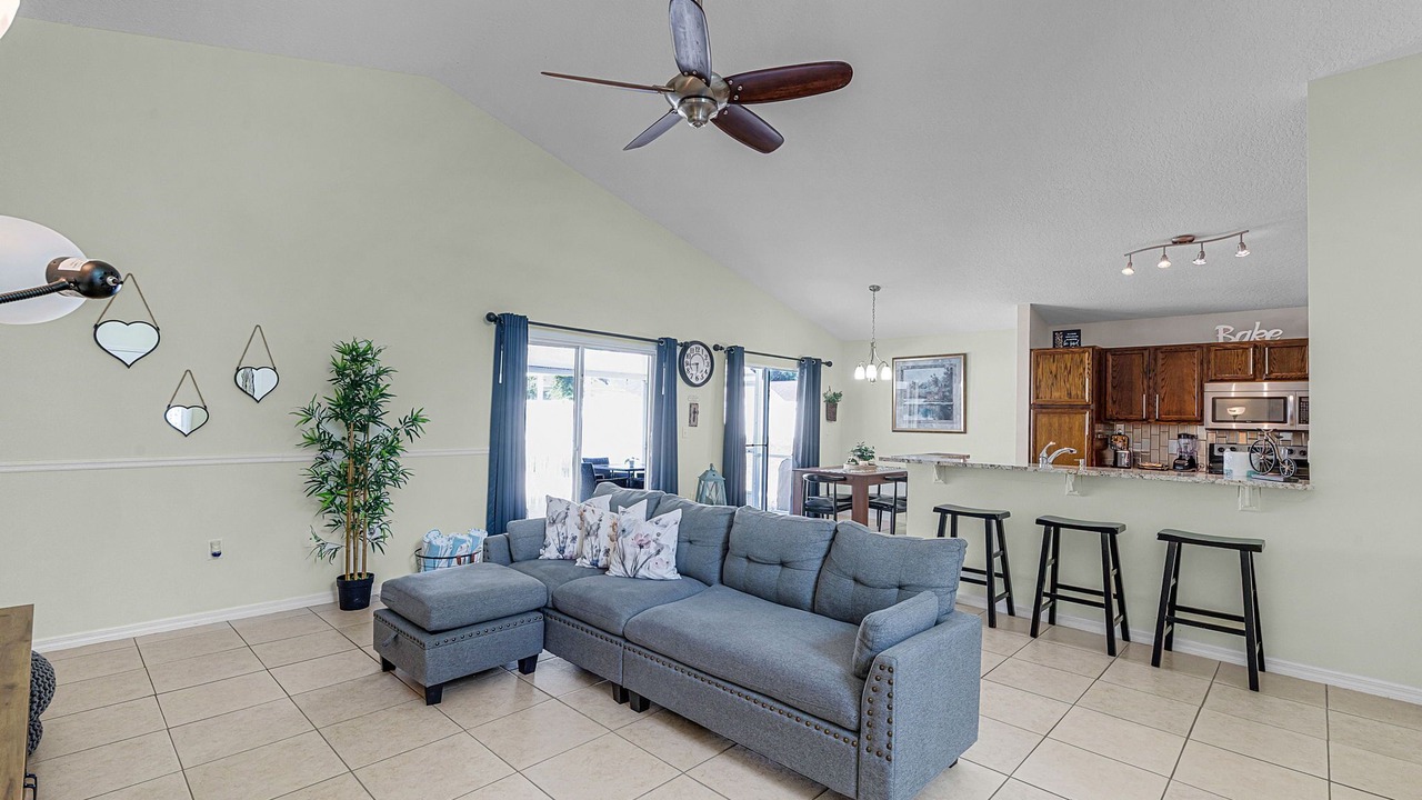 Photo of Livingroom in Mill Run