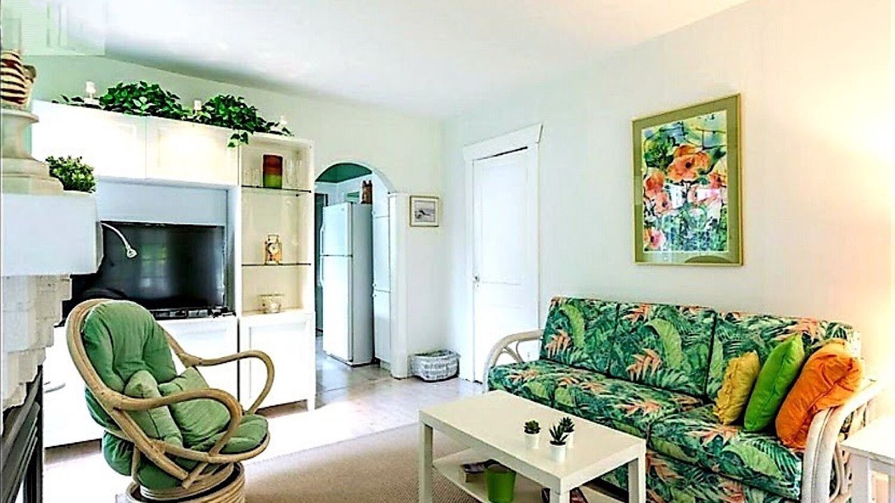 Photo of Livingroom in Crystal Beach