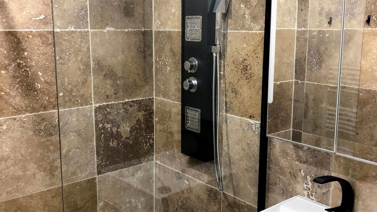 Photo of Bathroom in Clichy