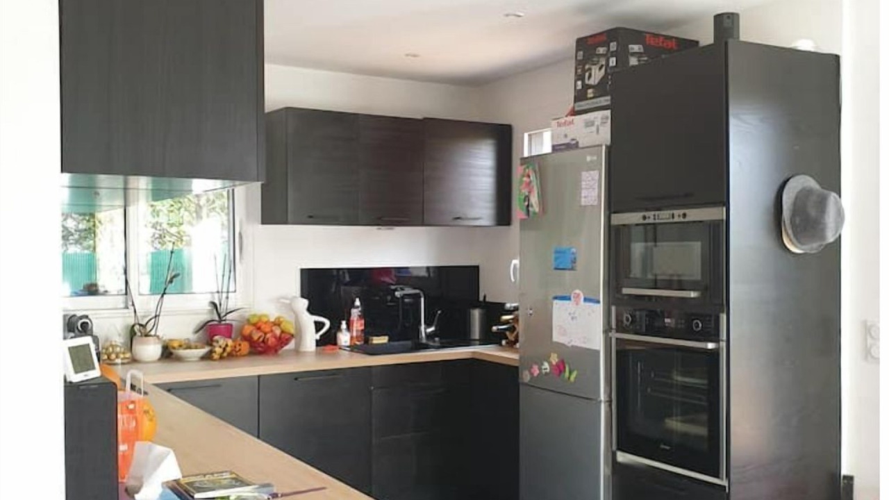Photo of Kitchen in L'Hay-les-Roses