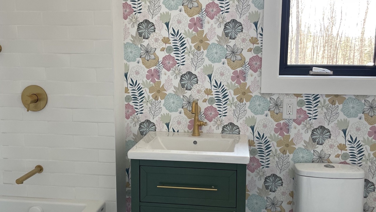 Photo of Bathroom in Unorganized Centre Parry Sound
