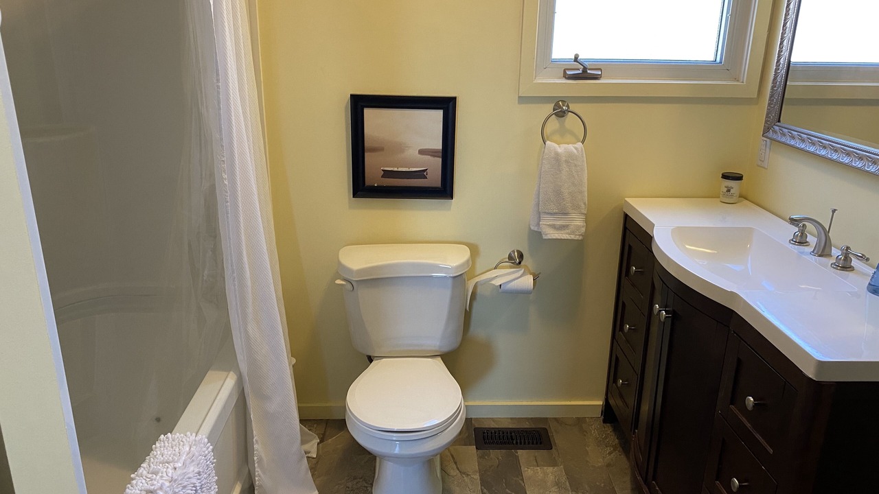 Photo of Bathroom in Stokes Bay